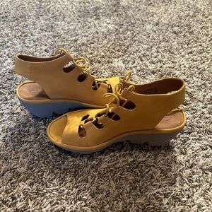 Clark’s Artisan Clarene Grace Ghillie Yellow Wedge Lace Up Sandal